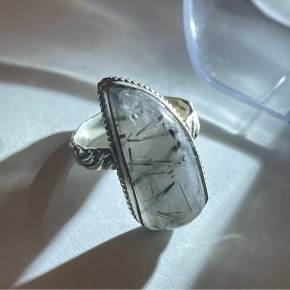 New Artisan Grey Tourmalinated Quartz Stone 925 Sterling Silver Flower Ring - Picture 5 of 17